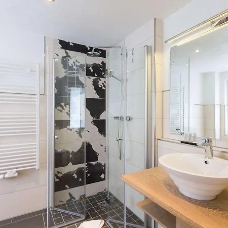 Hotel Nuhnetal 3*