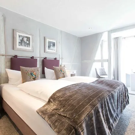 Hotel Nuhnetal 3*